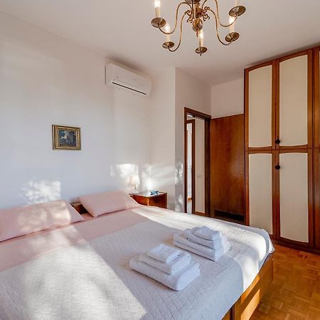 Portosole Attic - With Terrace And Private Parking Apartamento Sanremo Exterior foto