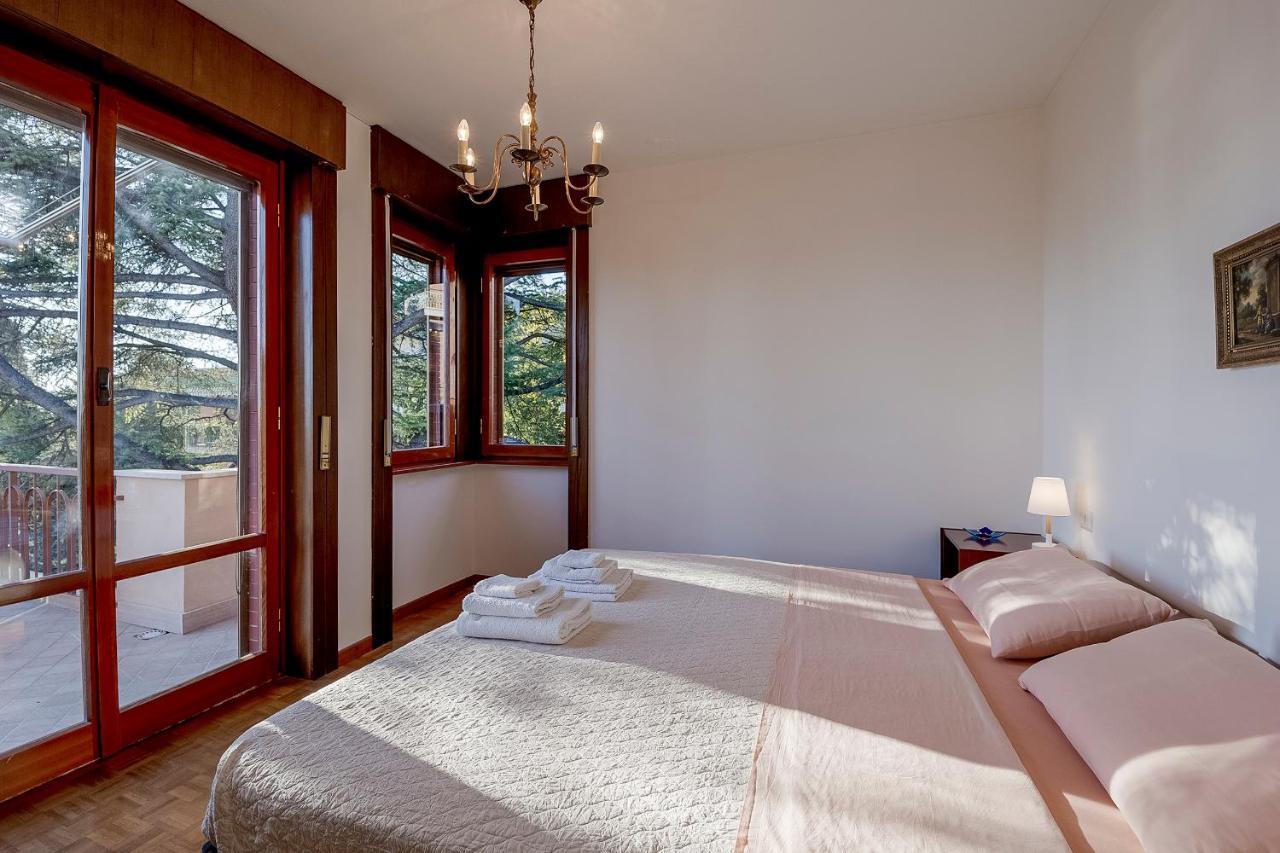 Portosole Attic - With Terrace And Private Parking Apartamento Sanremo Exterior foto