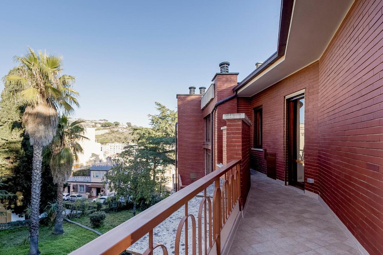 Portosole Attic - With Terrace And Private Parking Apartamento Sanremo Exterior foto