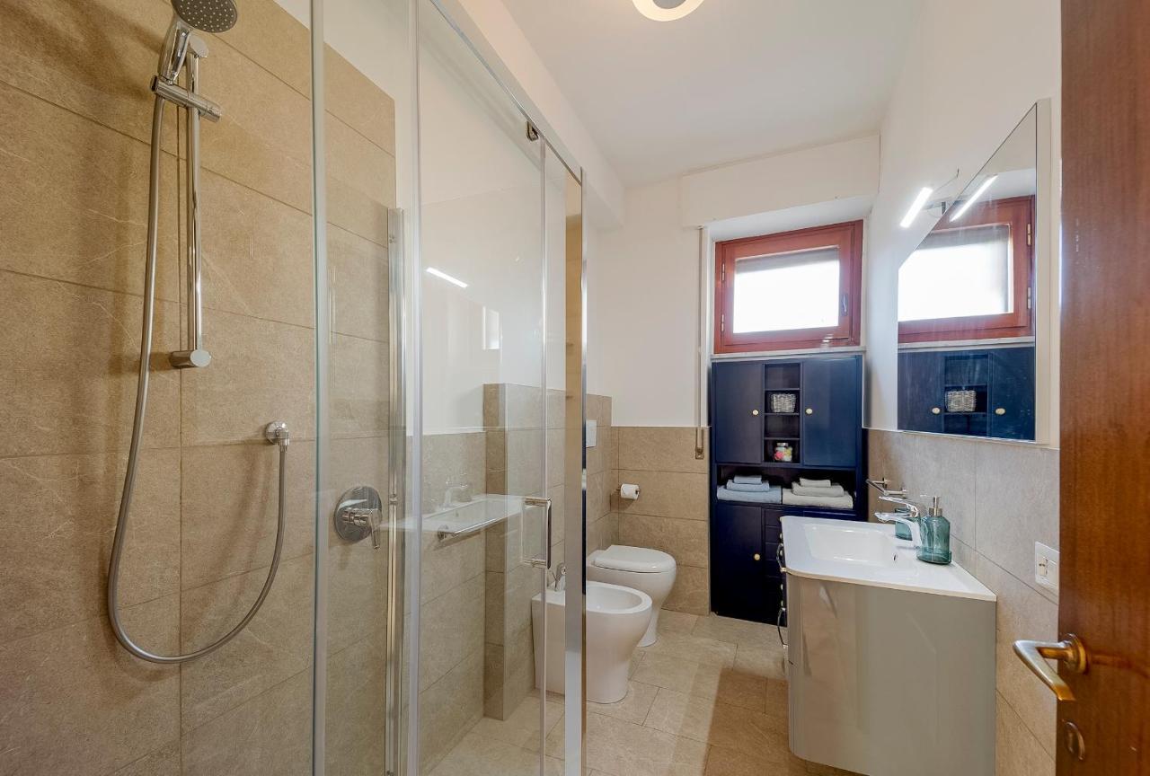 Portosole Attic - With Terrace And Private Parking Apartamento Sanremo Exterior foto